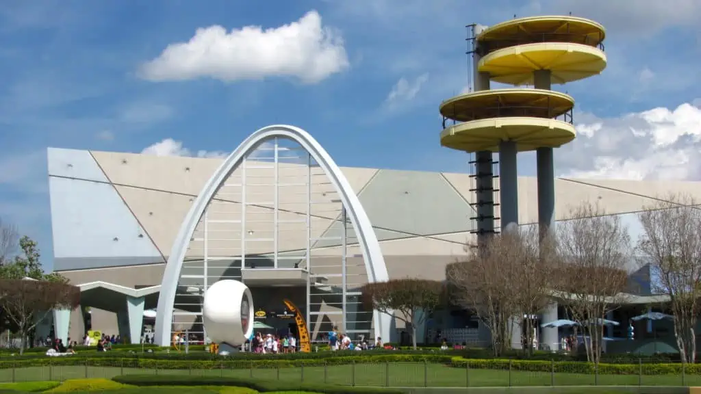 The exterior of Men in Black Alien Attack features the same towers seen at the New York World's Fair.