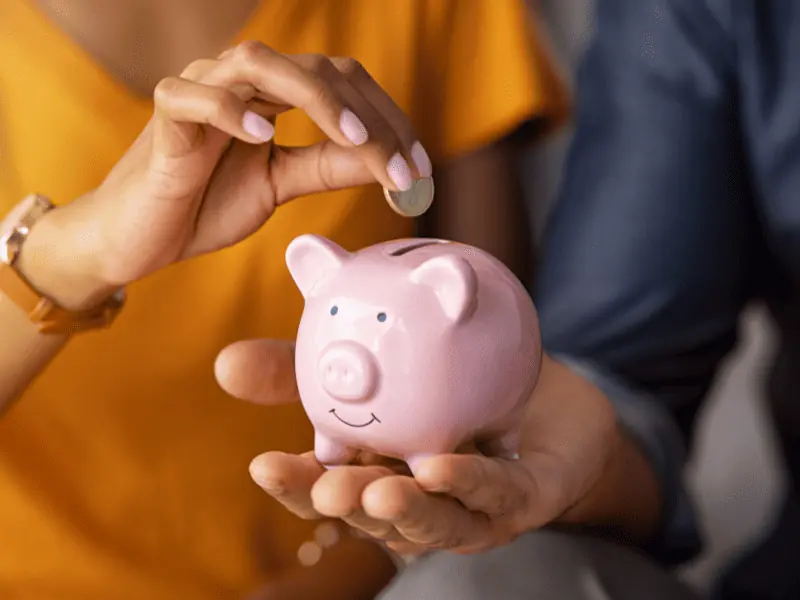 How to Save Money at Disney Resorts